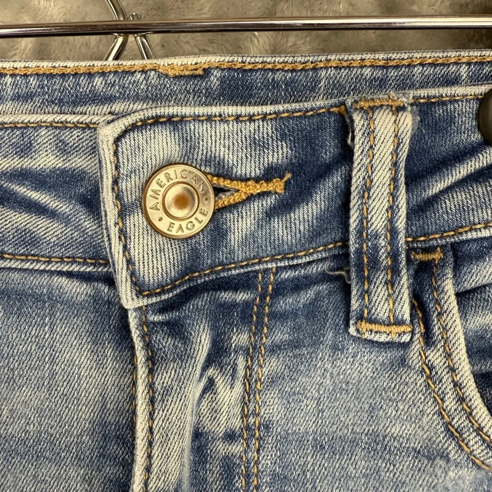 American Eagle Super Hi-Rise Jegging Distressed Blue Jeans Next Level Stretch 0